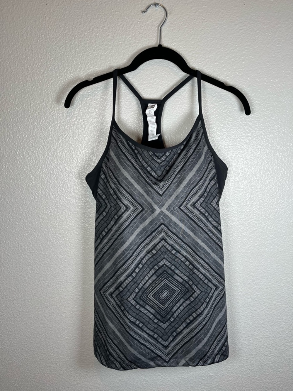 Fabletics Norwalk Tank with Built-In Bra Grey Women’s Large - Picture 3 of 7